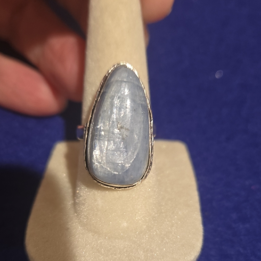 Elegant Silver and Blue Kyanite Stone Ring